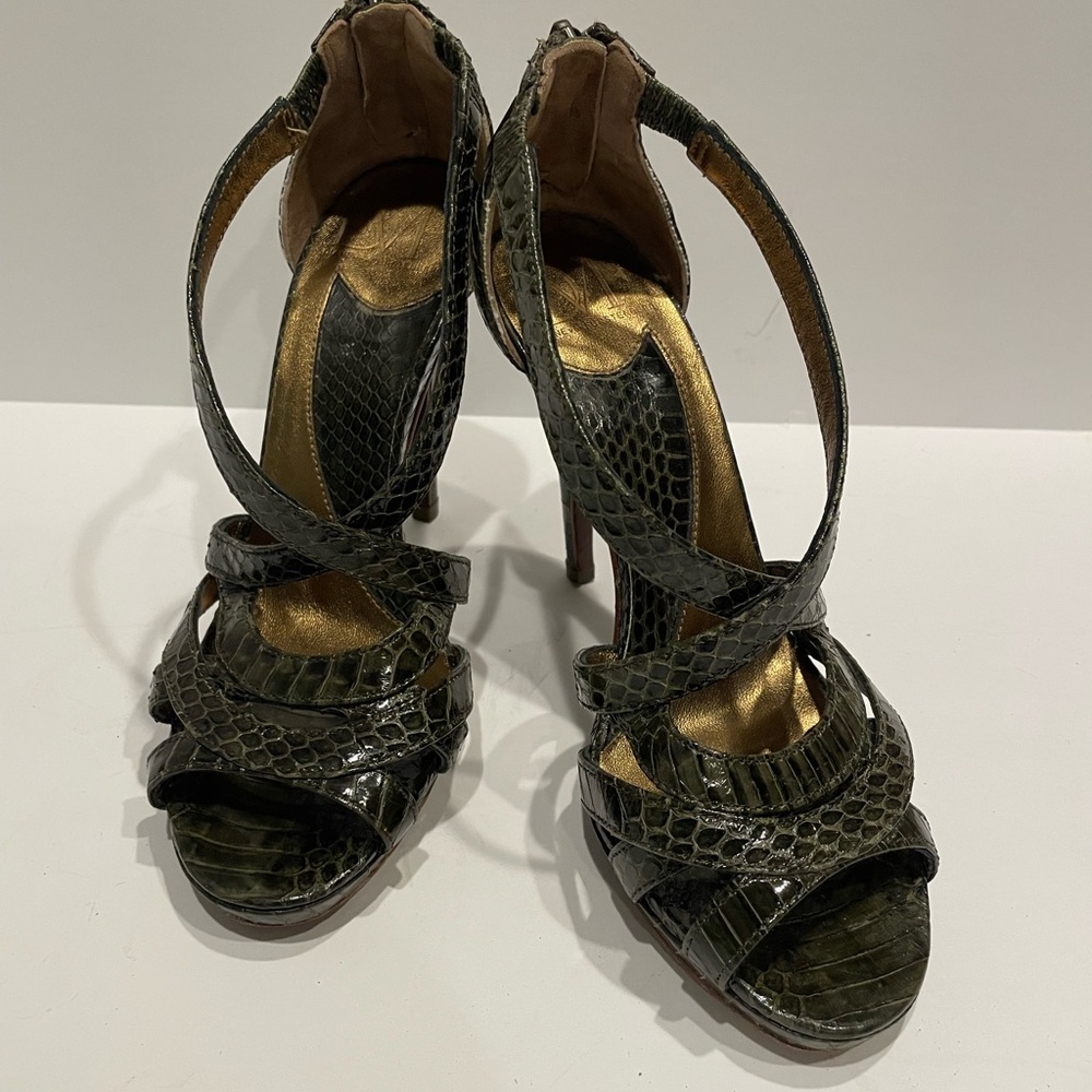 Diane Von  Furstenberg Dark Green Snakeskin Wrap-Strap High Heels Size 6